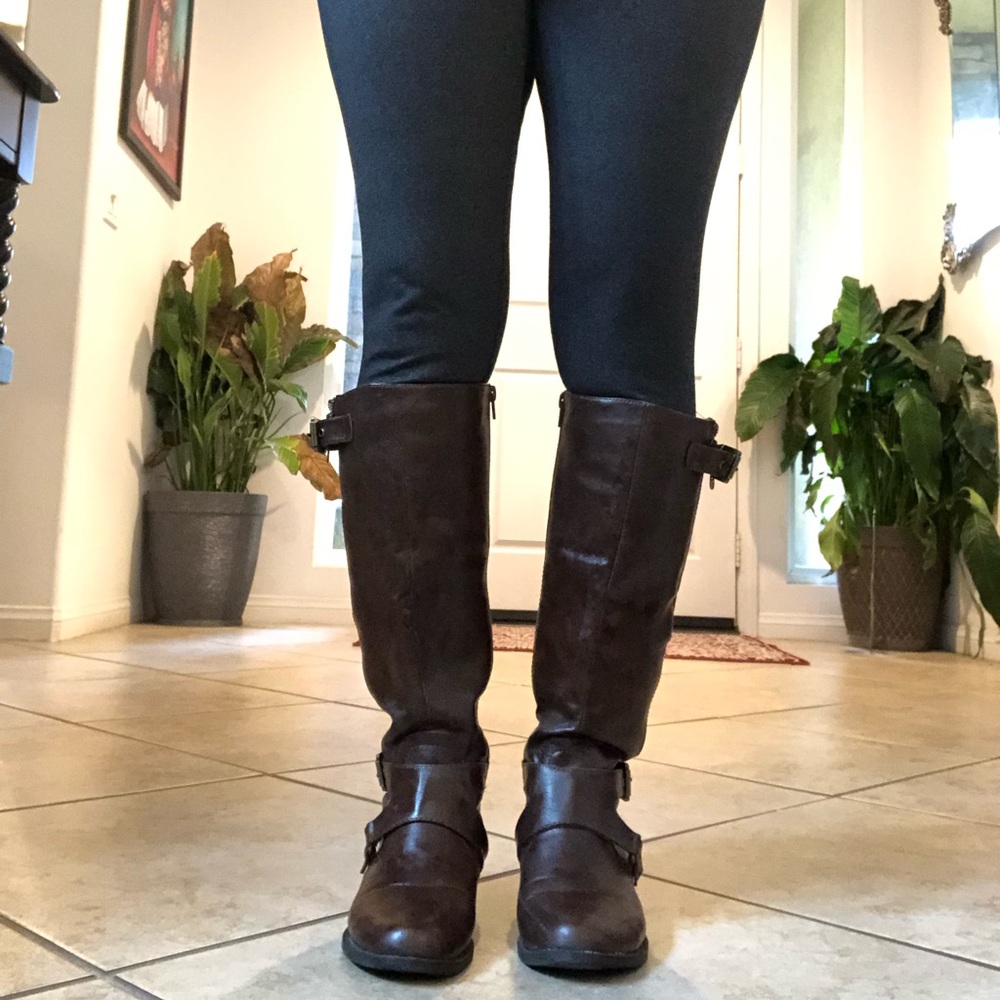 BY Guess Women’s Boots 👢